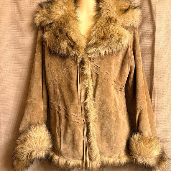XOXO Jackets & Blazers - XOXO Genuine Leather Swede Faux Fur Coat Women's M